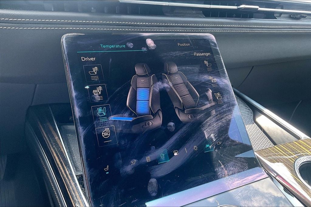 2025 Cadillac Escalade ESV Premium