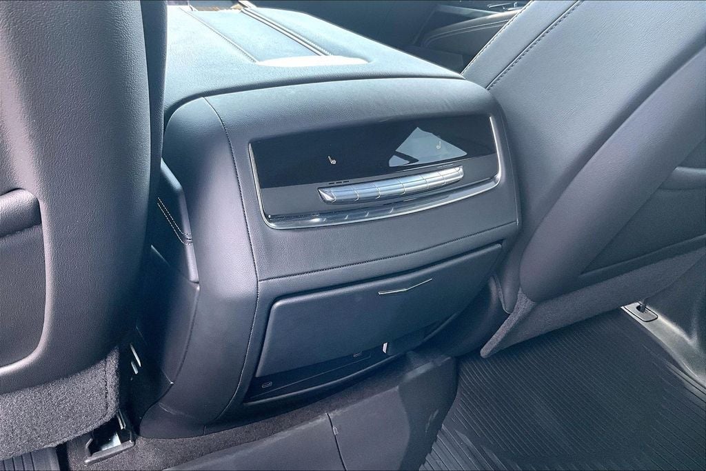 2025 Cadillac Escalade ESV Premium
