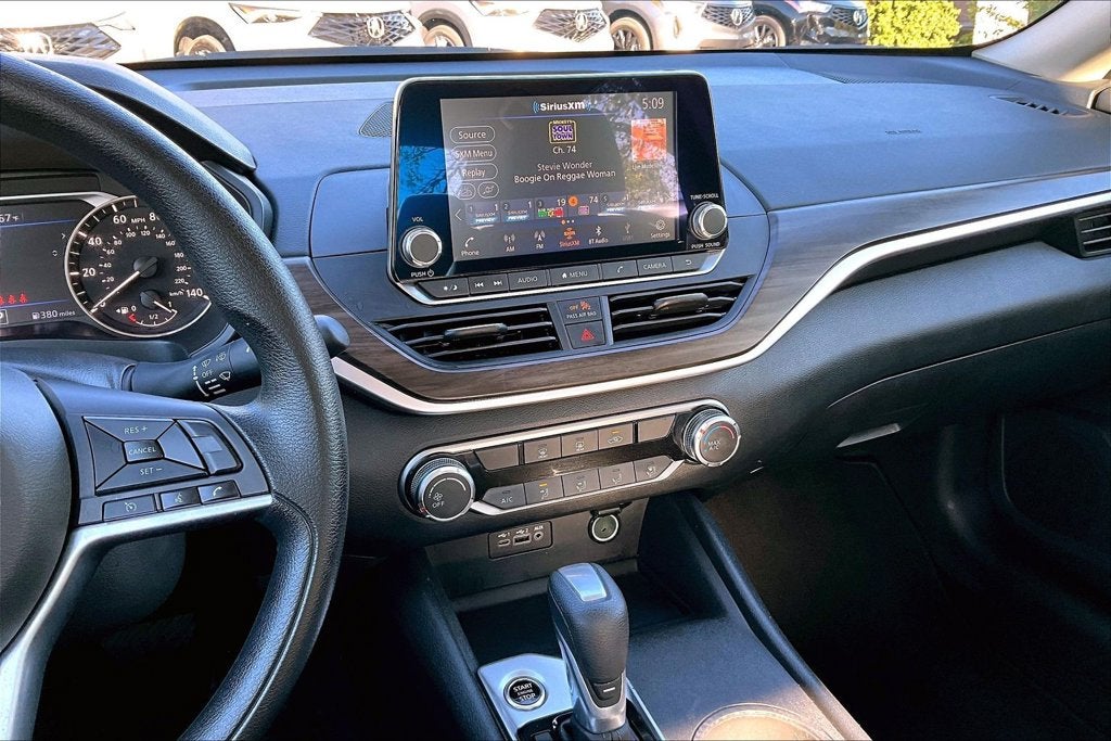 2025 Nissan Altima 2.5 SV