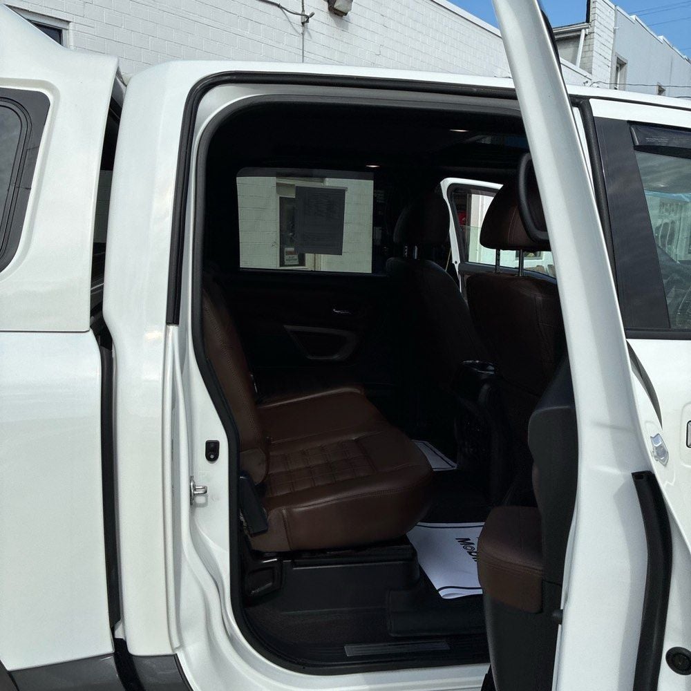 2022 Nissan Titan Platinum Reserve