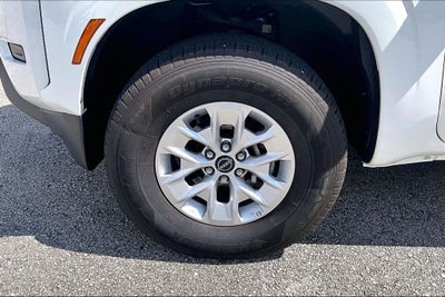 2024 Nissan Frontier SV