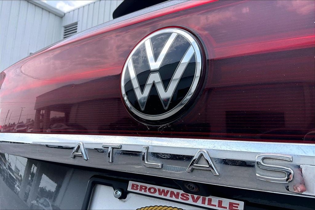 2024 Volkswagen Atlas Cross Sport 2.0T SEL R-Line