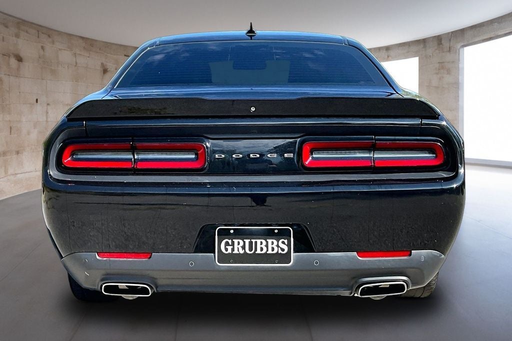2015 Dodge Challenger SXT