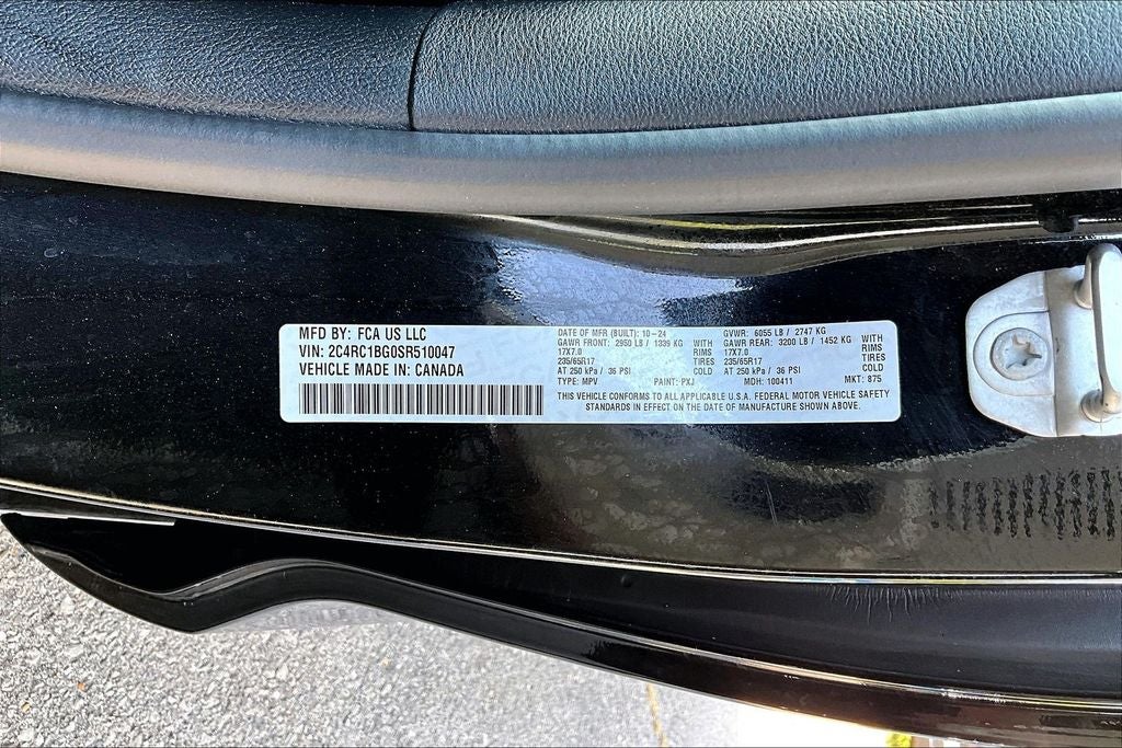 2025 Chrysler Pacifica Select