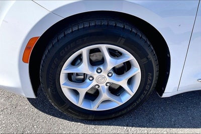 2017 Chrysler Pacifica Touring L Plus