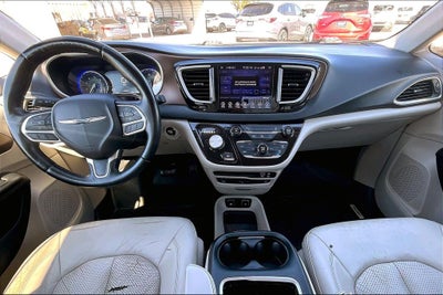 2017 Chrysler Pacifica Touring L Plus
