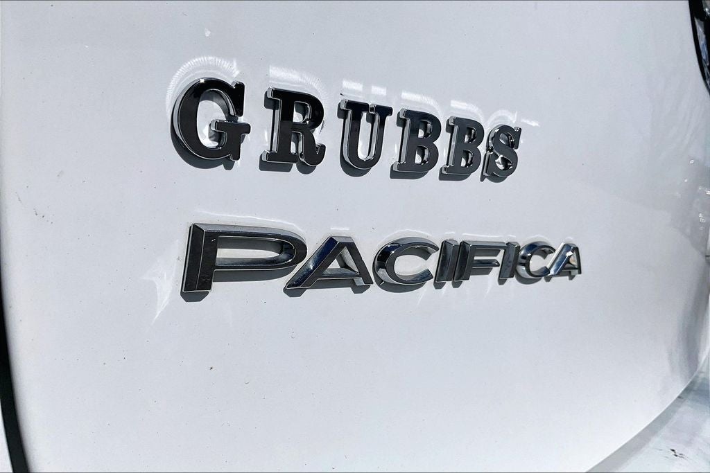 2017 Chrysler Pacifica Touring L Plus