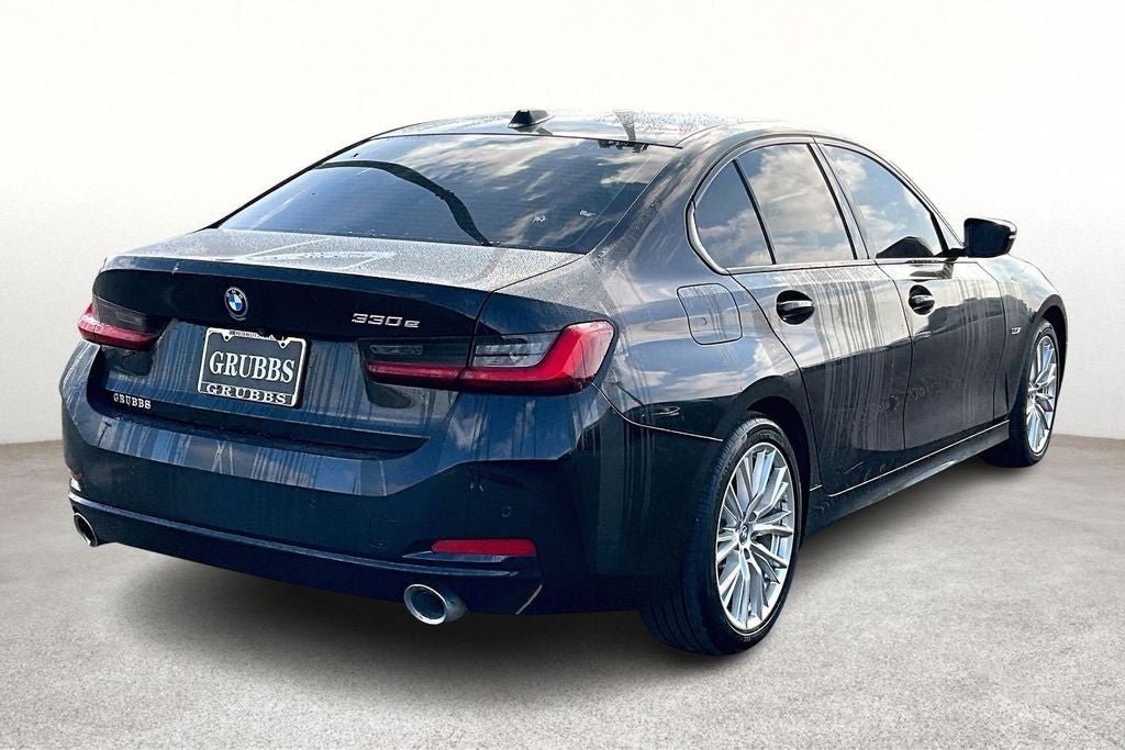 2023 BMW 3 Series 330e iPerformance