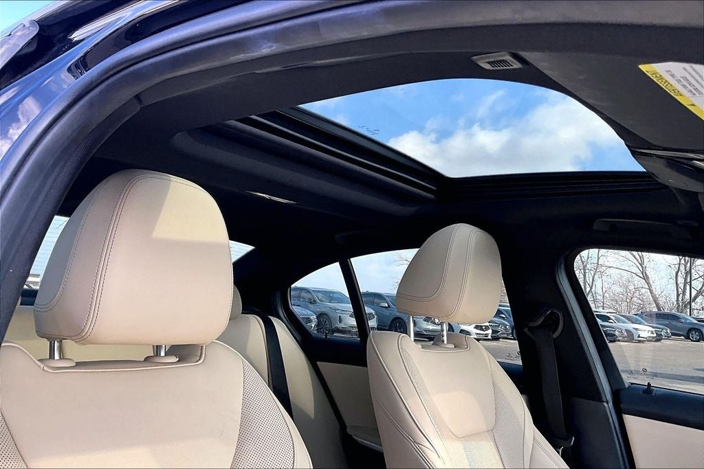 2023 BMW 3 Series 330e iPerformance