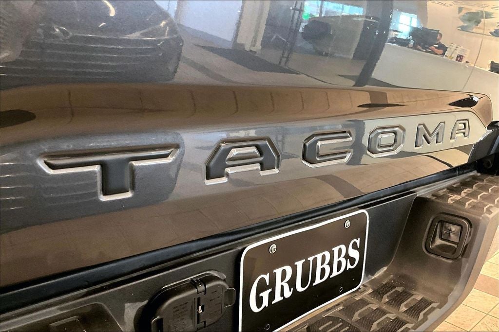 2023 Toyota Tacoma SR5 V6