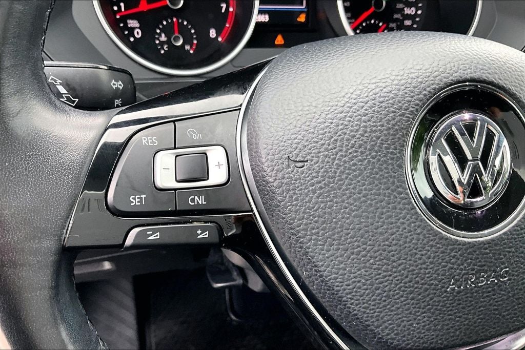 2018 Volkswagen Tiguan 2.0T SEL 4Motion