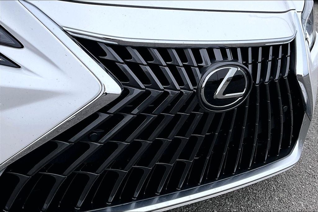 2024 Lexus ES 300h