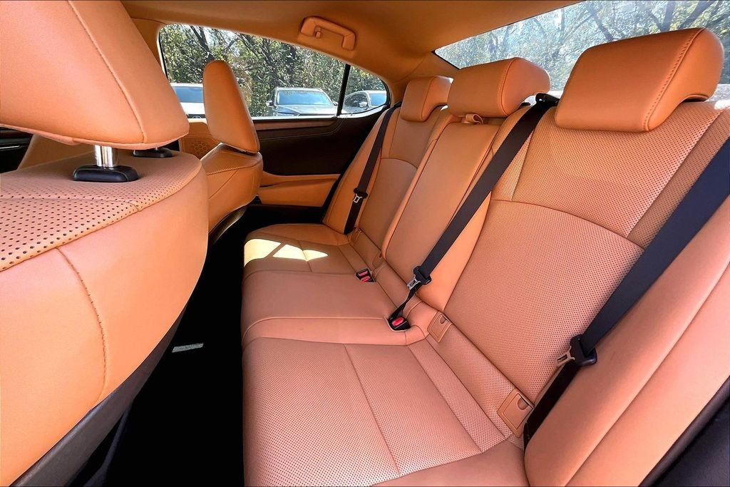 2022 Lexus ES 350