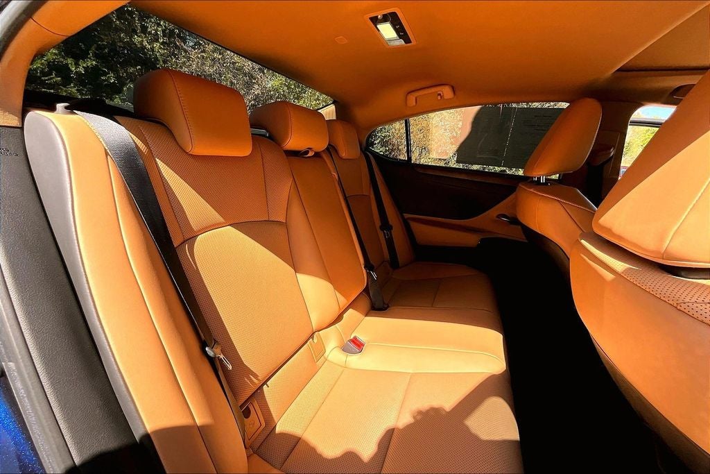 2022 Lexus ES 350