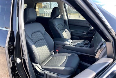 2025 Nissan Pathfinder S