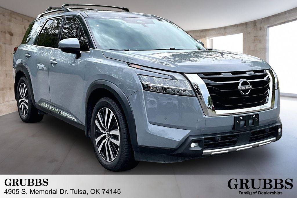 2023 Nissan Pathfinder Platinum