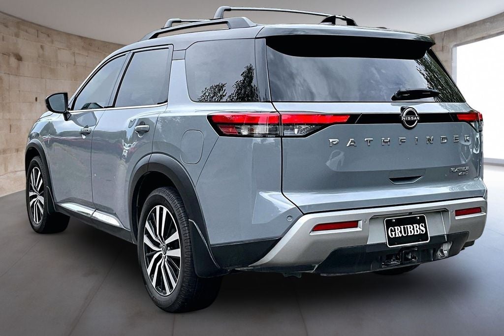 2023 Nissan Pathfinder Platinum