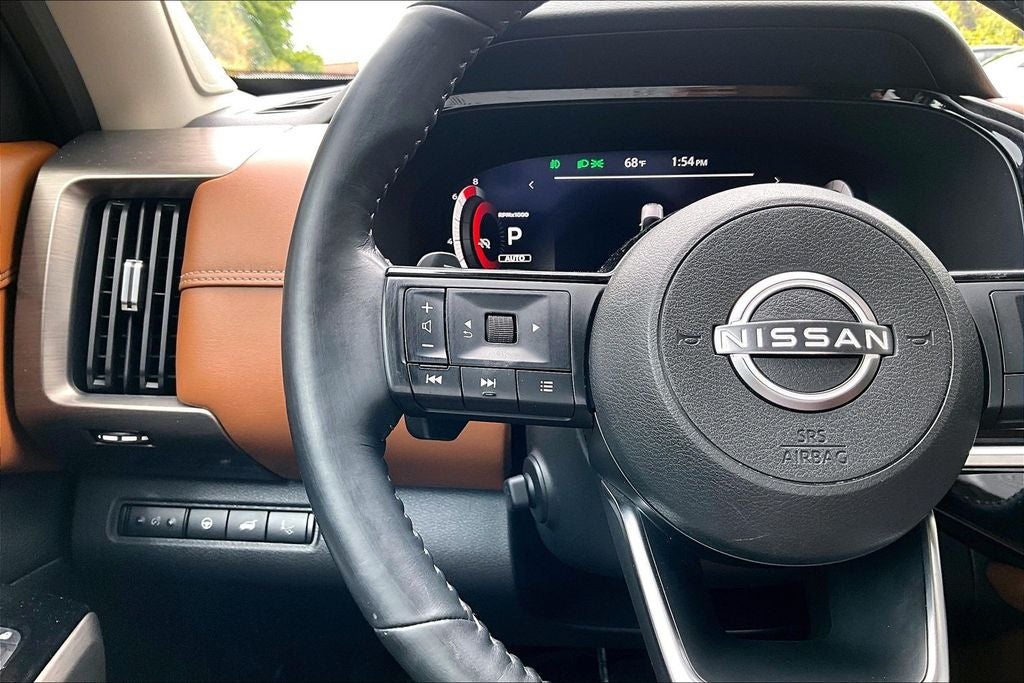 2023 Nissan Pathfinder Platinum