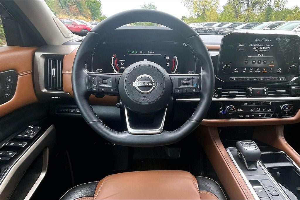 2023 Nissan Pathfinder Platinum