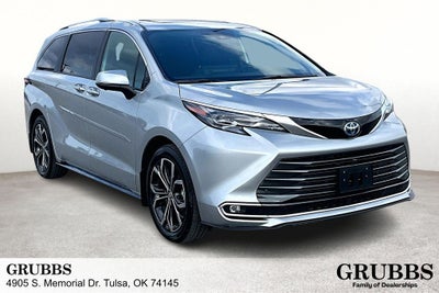 2025 Toyota Sienna Platinum 7 Passenger
