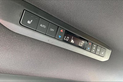 2025 Toyota Sienna Platinum 7 Passenger