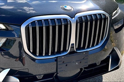 2025 BMW X7 xDrive40i