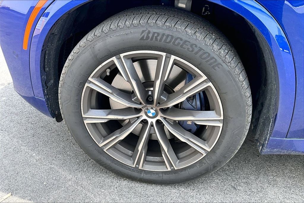 2024 BMW X5 M60i