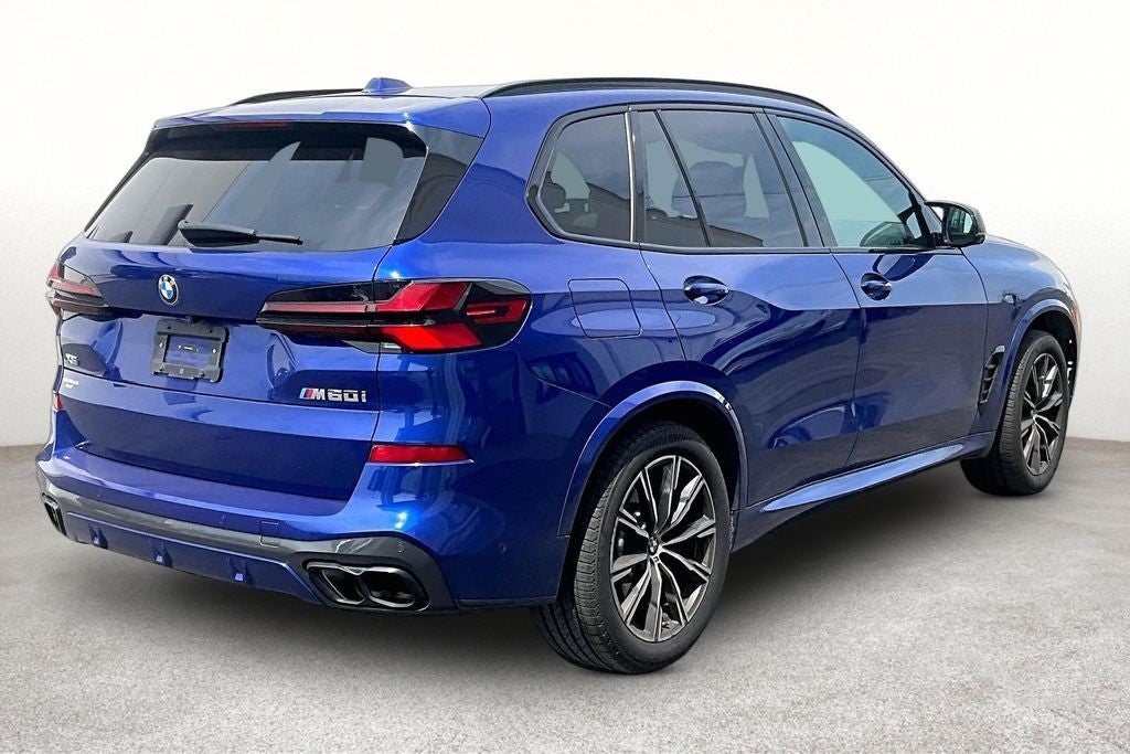 2024 BMW X5 M60i