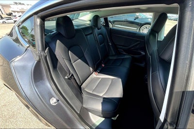 2020 Tesla Model 3 Standard Range Plus