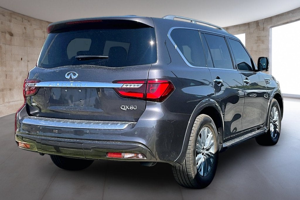2024 INFINITI QX80 LUXE