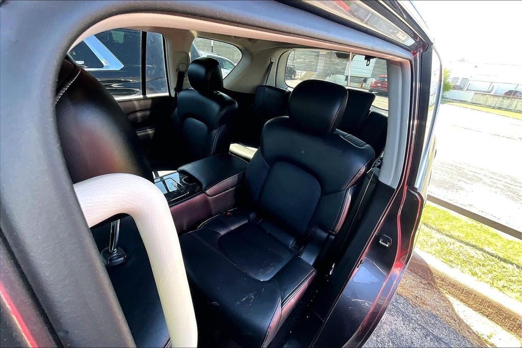 2024 INFINITI QX80 LUXE