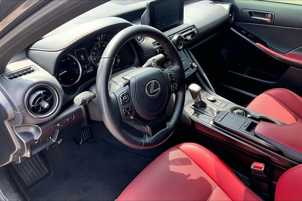 2025 Lexus IS 350 F SPORT Design