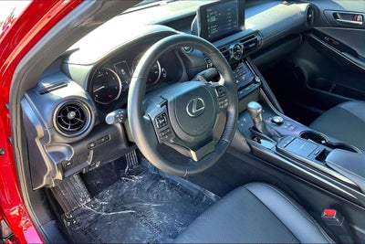 2025 Lexus IS 300
