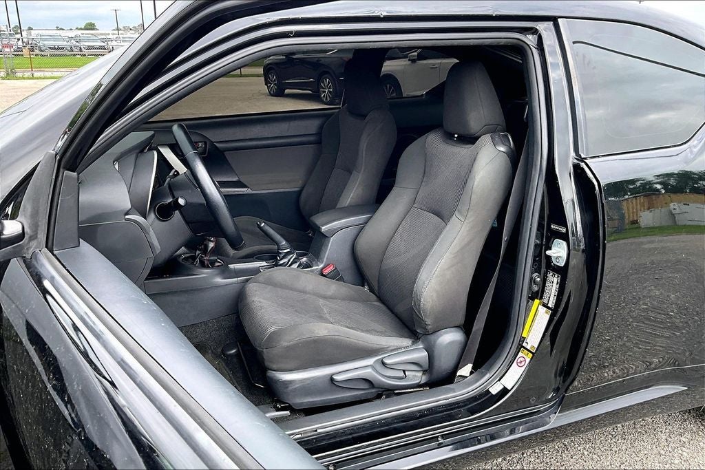 2013 Scion tC Base