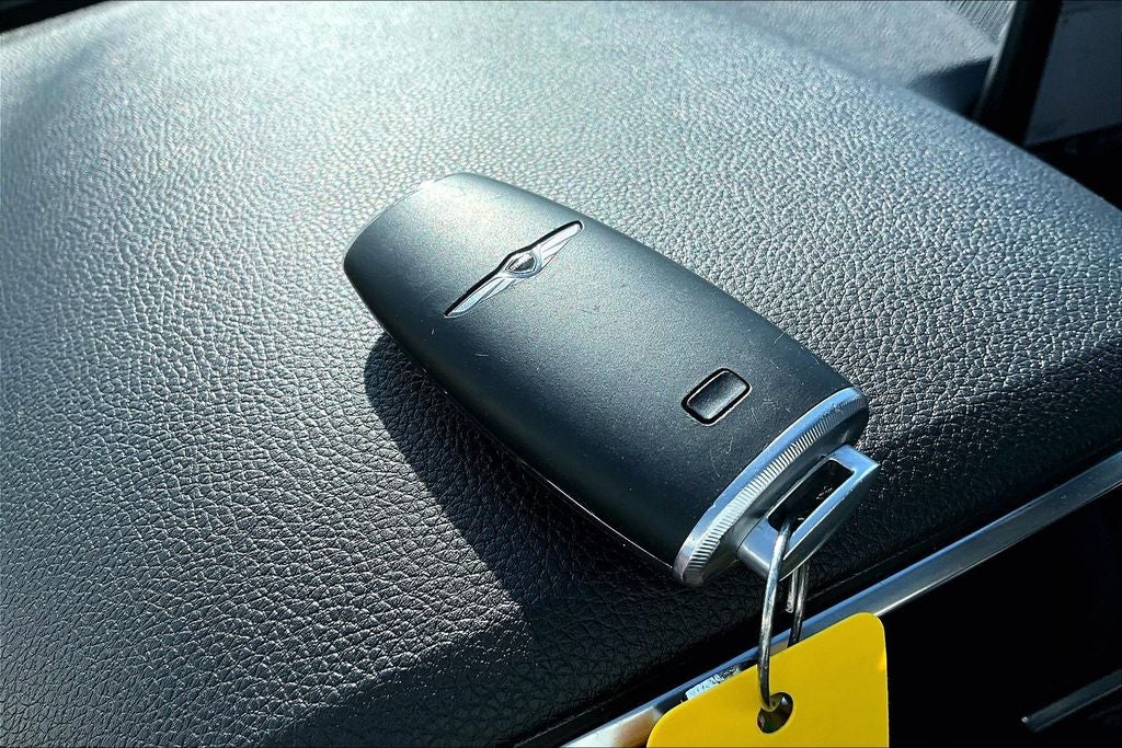 2023 Genesis GV70 2.5T