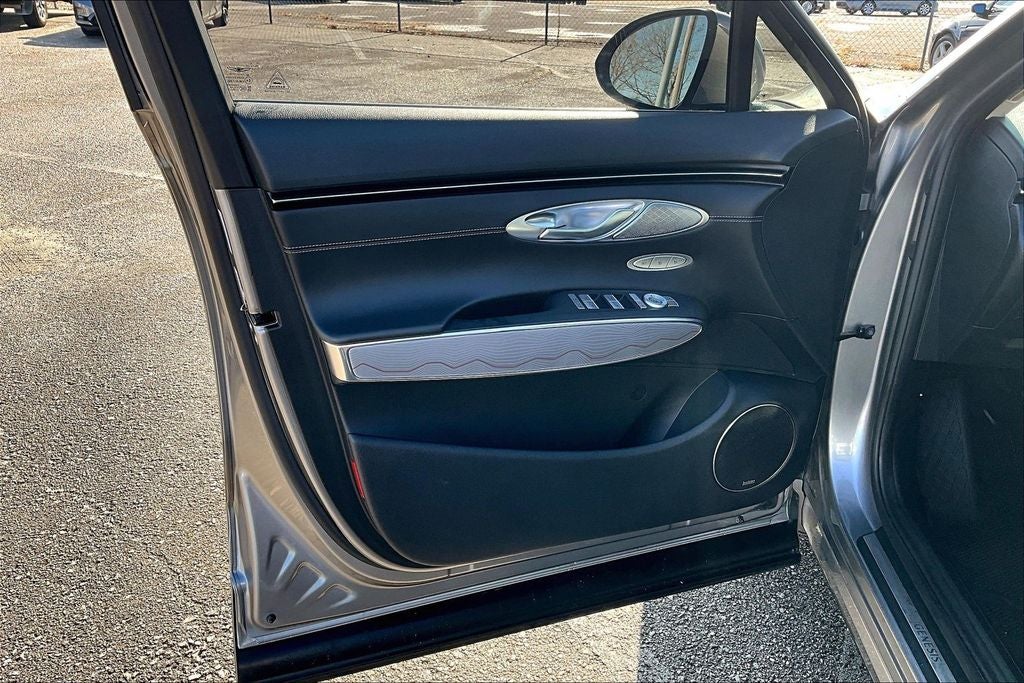 2023 Genesis GV70 2.5T