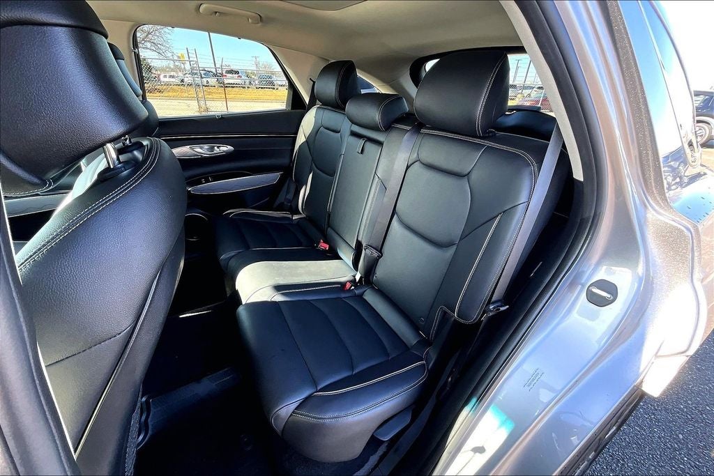 2023 Genesis GV70 2.5T