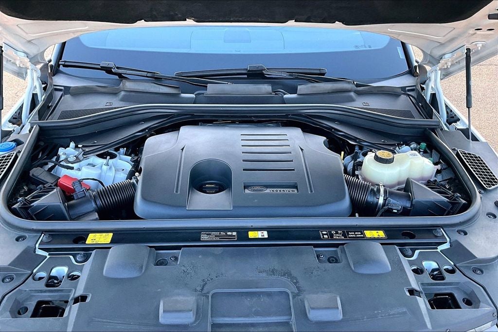 2025 Land Rover Range Rover Sport SE