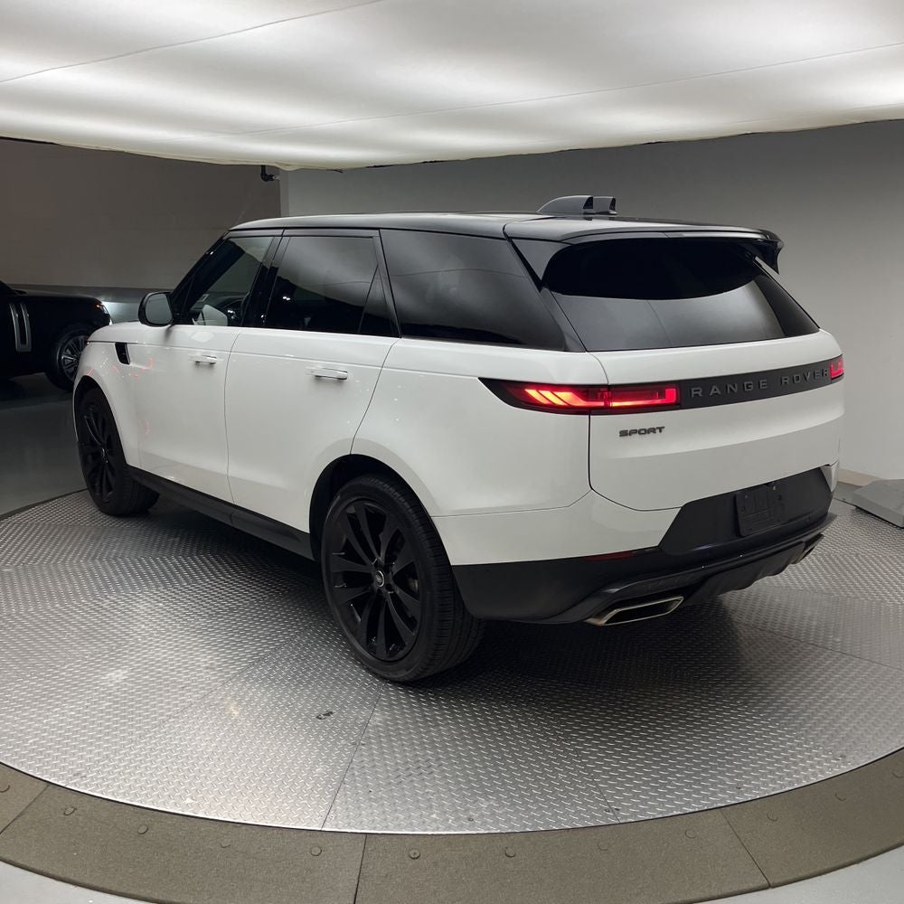 2025 Land Rover Range Rover Sport SE