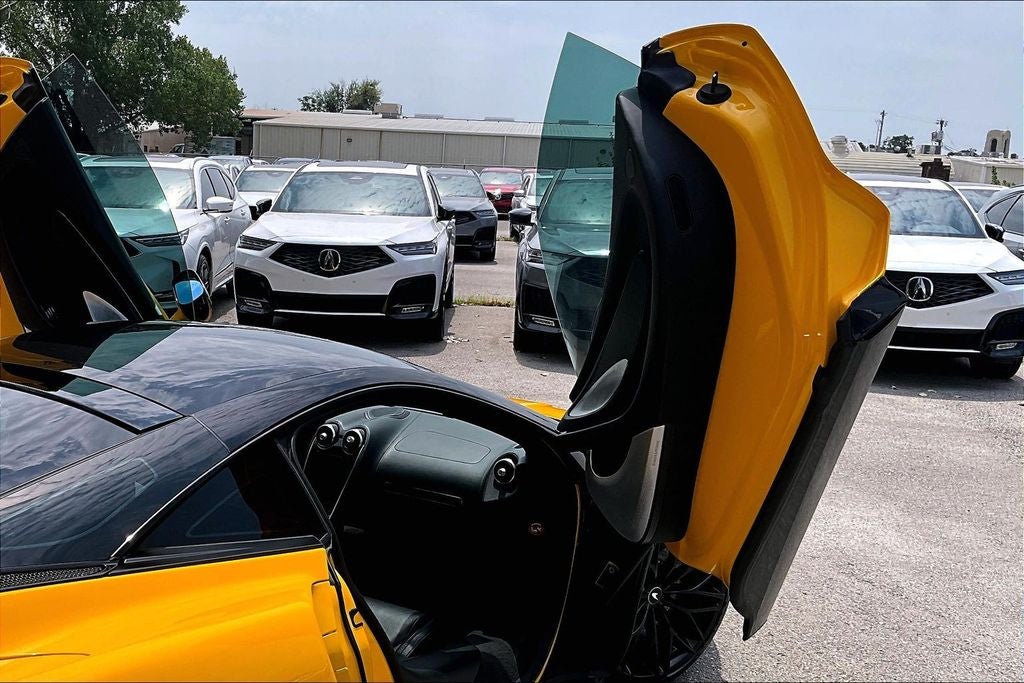 2023 McLaren GT Base
