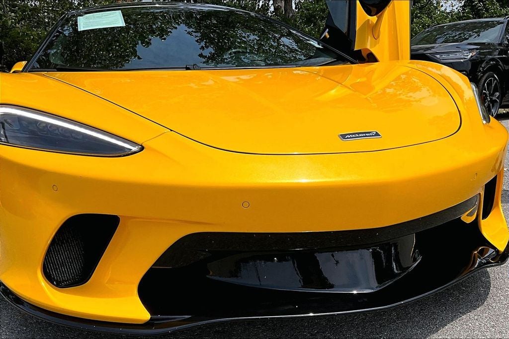 2023 McLaren GT Base