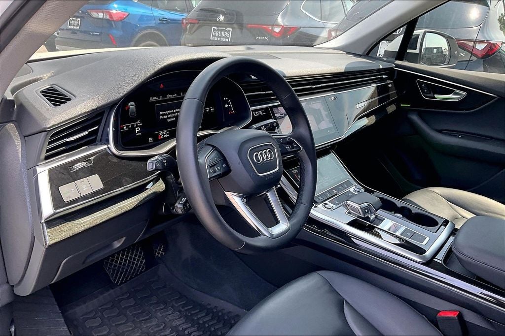 2022 Audi Q7 45 Premium quattro