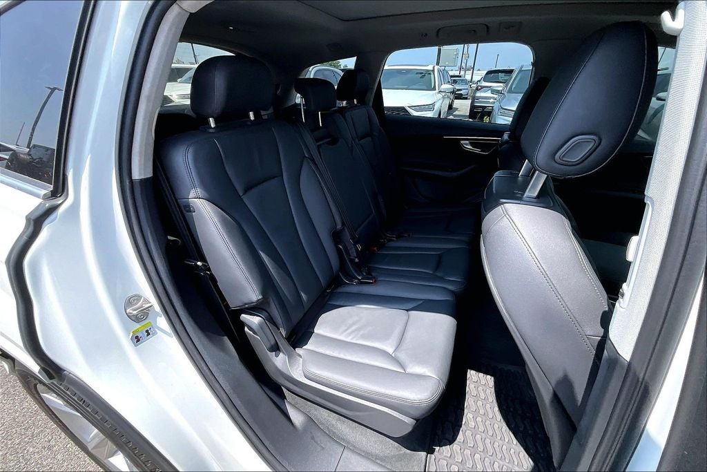 2022 Audi Q7 45 Premium quattro