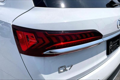 2022 Audi Q7 45 Premium quattro