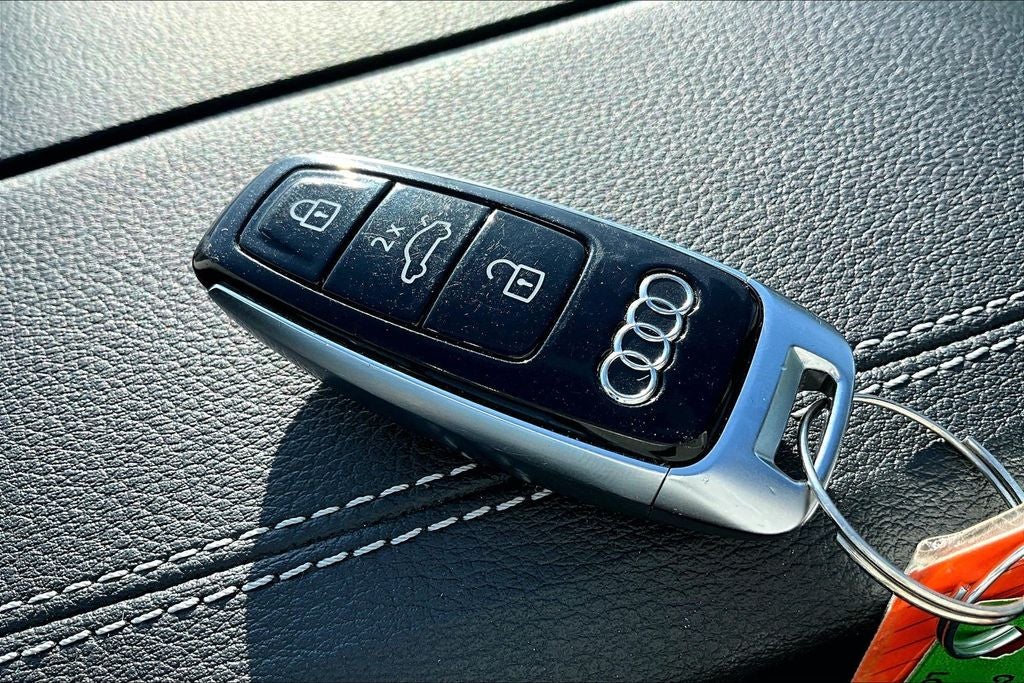 2023 Audi Q8 55 Prestige quattro