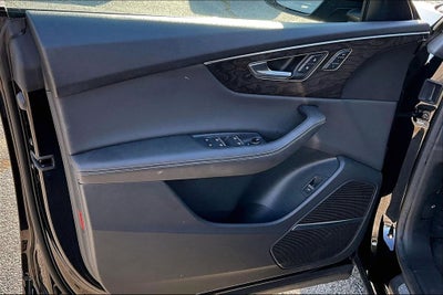 2023 Audi Q8 55 Prestige quattro
