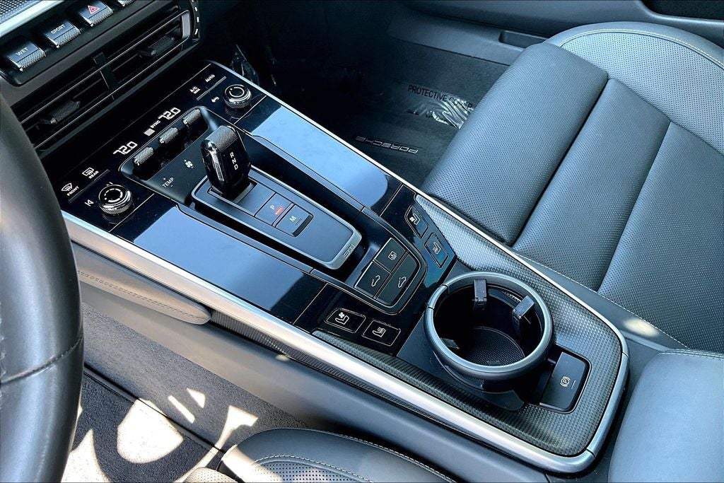 2021 Porsche 911 Carrera