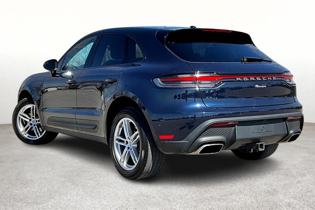 2022 Porsche Macan Base