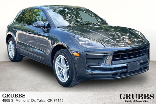2022 Porsche Macan Base