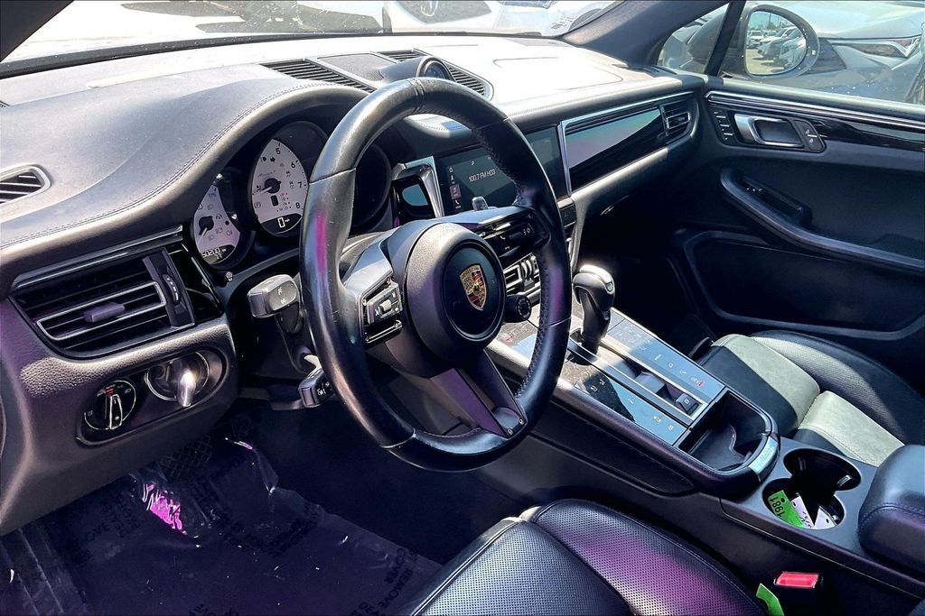 2023 Porsche Macan T